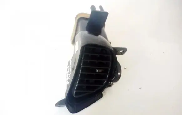 Nissan Almera N16 Dash center air vent grill