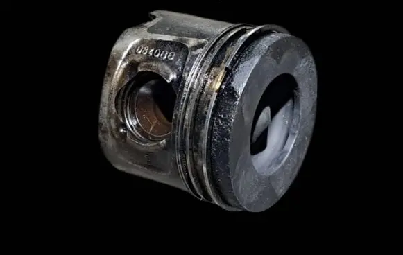 BMW 5 E60 E61 Piston 0840BB
