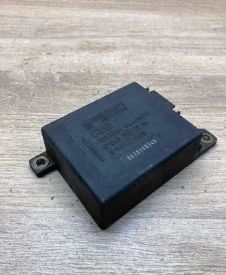 Mercedes-Benz E W124 Airbag control unit/module 0038200710 841Z1000
