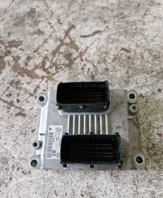 Opel Corsa C Ignition amplifier control unit 46062