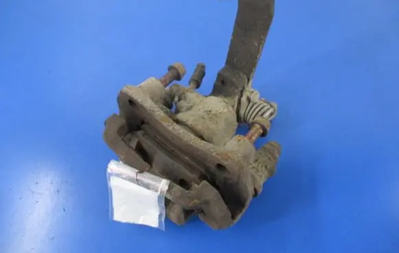 KIA Carens I Rear brake caliper