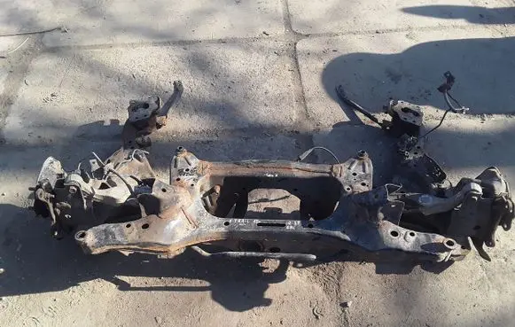Nissan X-Trail T32 Rear subframe 
