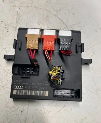 Audi A4 S4 B7 8E 8H Comfort/convenience module 8E0907279L