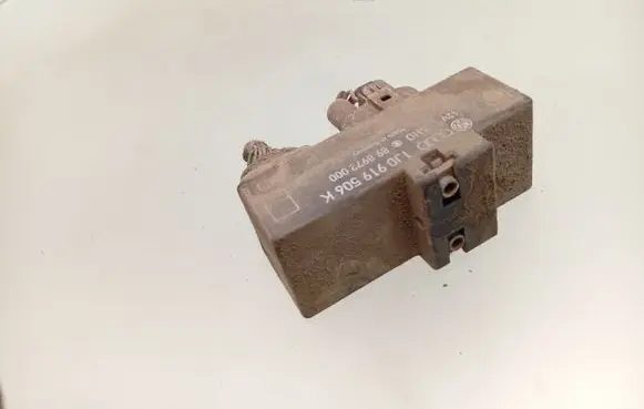 Volkswagen Golf IV Coolant fan relay 1J0919506K