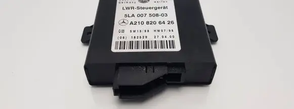 Mercedes-Benz E W210 Light module LCM A2108206426