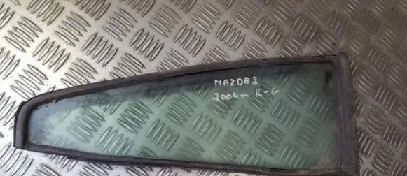 Mazda 2 Rear side window
