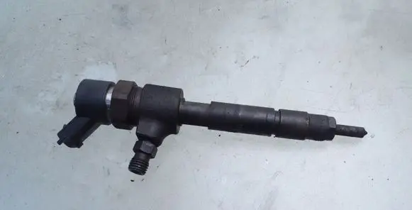 Alfa Romeo 147 Fuel injector 0445110068