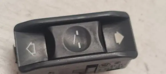 BMW 5 E39 Sunroof switch 61318352182 03015000