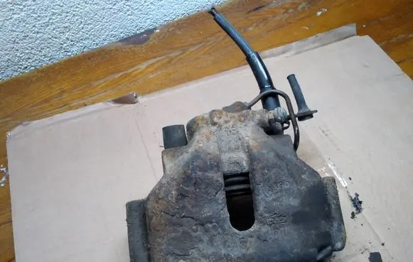 Audi A4 S4 B6 8E 8H Front brake caliper