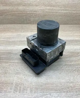 BMW 5 E60 E61 ABS Pump 6767235 6758743