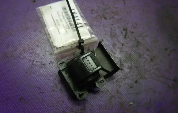Honda Jazz Quarter vent window switch 