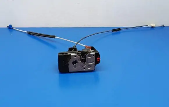 Opel Zafira A Rear door lock 24414134DS