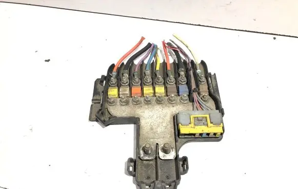 Citroen C4 Grand Picasso Fuse module 9662914480