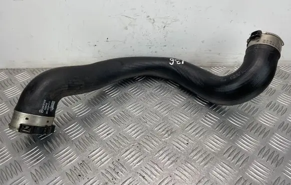 Mercedes-Benz C W204 Intercooler hose/pipe A2045282682