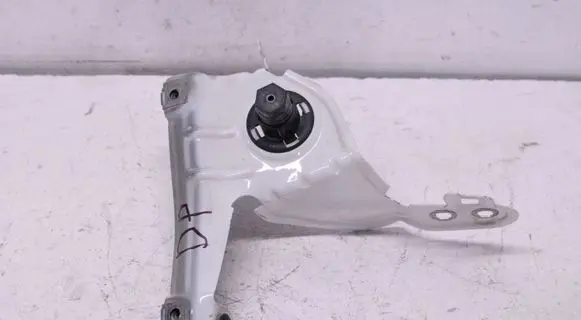 BMW X4 F26 Fender mounting bracket 758061 758061005A