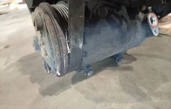 Ford C-MAX I Air conditioning (A/C) compressor (pump)