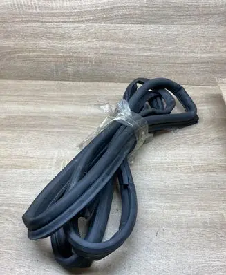 Mercedes-Benz E W210 Rear door rubber seal (on body) A2107330278