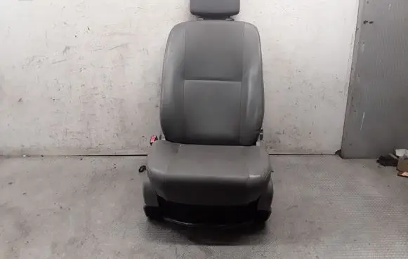 Volkswagen Crafter Front driver seat 