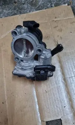 BMW 1 F40 Throttle valve A3C0067710000 7618838