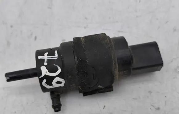 Audi A6 S6 C7 4G Windscreen/windshield washer pump 8K5955647