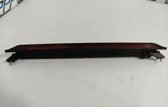 Volkswagen PASSAT B7 Third/center stoplight 1J6945097C