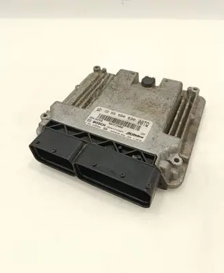 Opel Corsa D Engine control unit/module 55580830 55575350