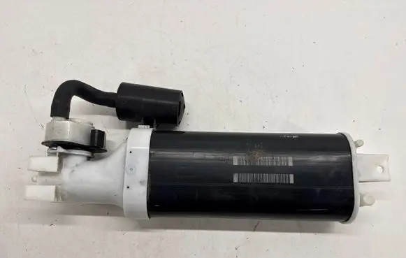 Dodge Charger Active carbon filter fuel vapour canister 04593937AC