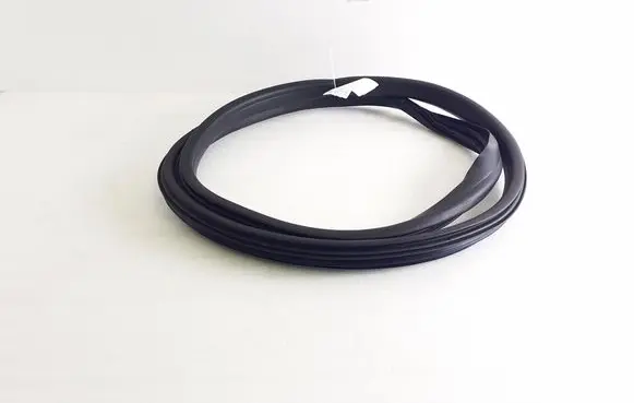 Jeep Avenger Rear door rubber seal (on body) 