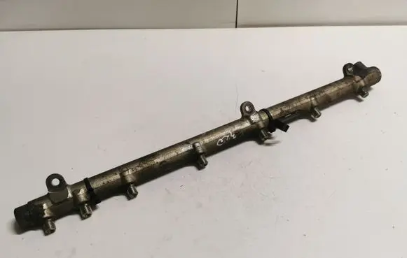 Mercedes-Benz E W211 Fuel main line pipe A6130700195 0445216007