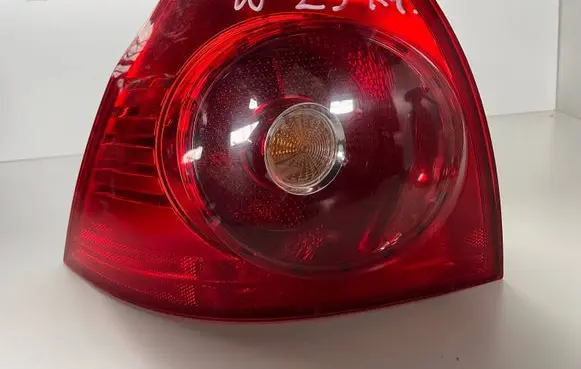 Volkswagen Golf V Rear/tail lights 1K6945095E 00089885 028490102B