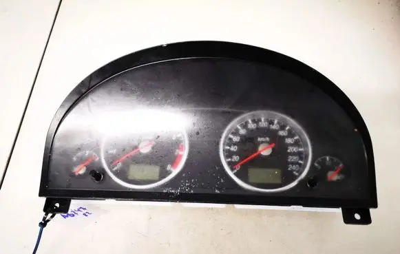 Ford Mondeo Mk III Speedometer (instrument cluster) 1s7f10841 1s7f-10841