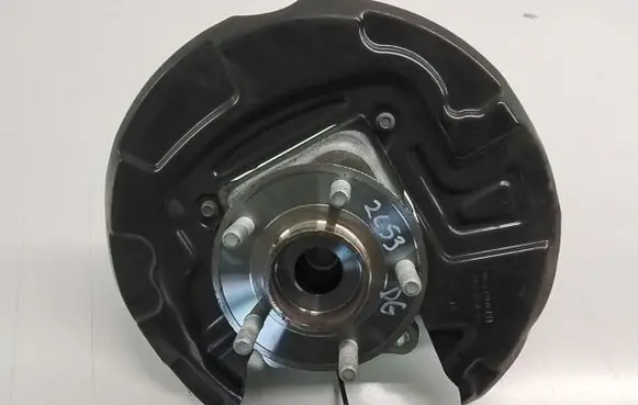 Ford Galaxy Rear wheel hub 1858800