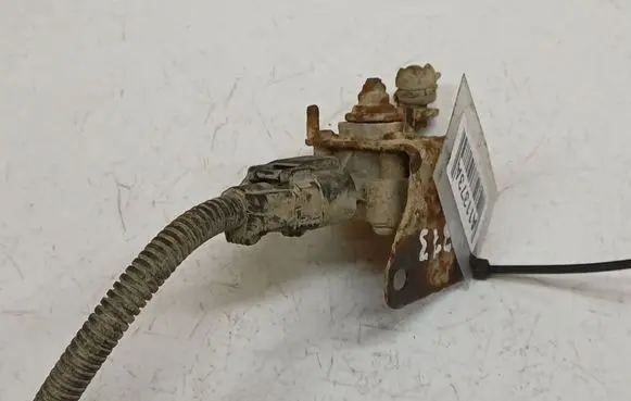 Toyota Avensis T250 Front height sensor lever