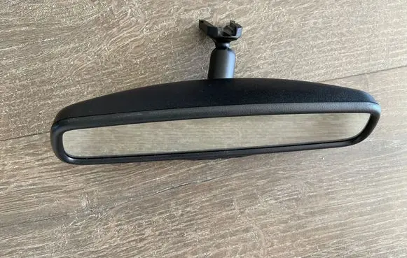 Nissan Qashqai Rear view mirror (interior) 963217990A