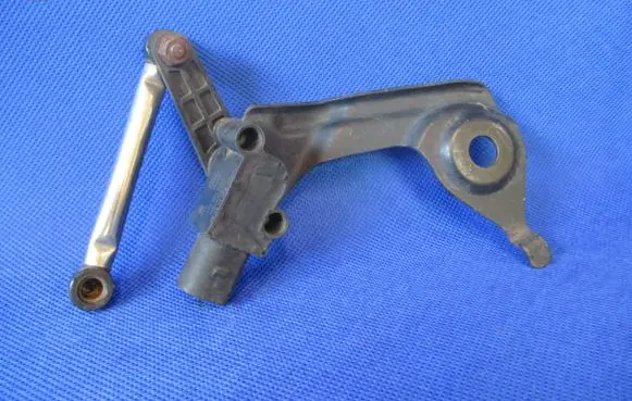 Audi A4 S4 B8 8K Rear air suspension level height sensor 1T0907503A 304002 208200R2