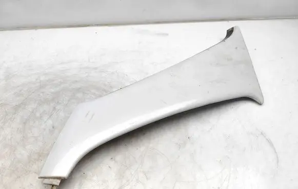 Mitsubishi Montero (B) pillar trim (top) XB645263