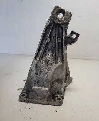 BMW 5 E39 Engine mounting bracket 22116751582