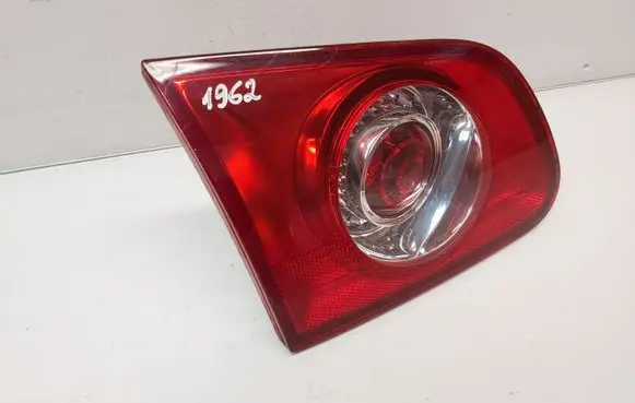 Volkswagen PASSAT B6 Tailgate rear/tail lights 3C9945093