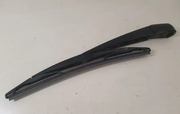 Suzuki Grand Vitara II Rear wiper blade arm