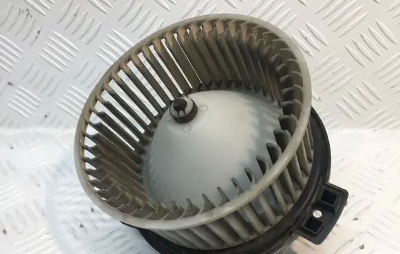 Mitsubishi Pajero Sport I Heater fan/blower 194000-7161