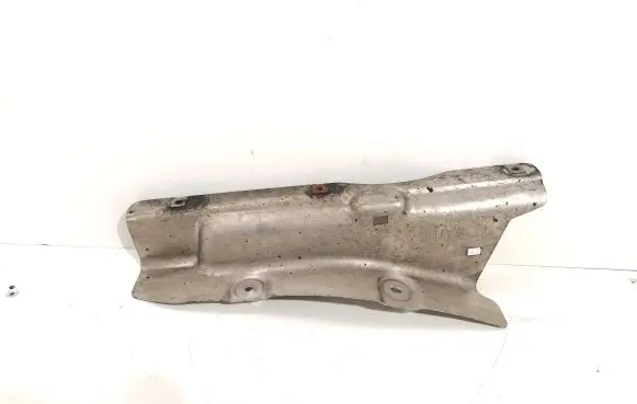 BMW 5 GT F07 Heat shield in engine bay 7185203