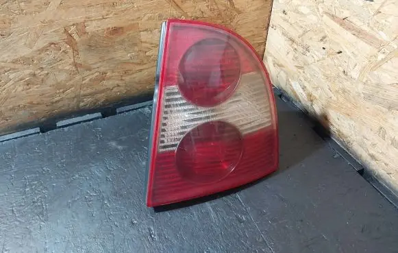 Volkswagen PASSAT B5.5 Rear/tail lights 3B5945096AE