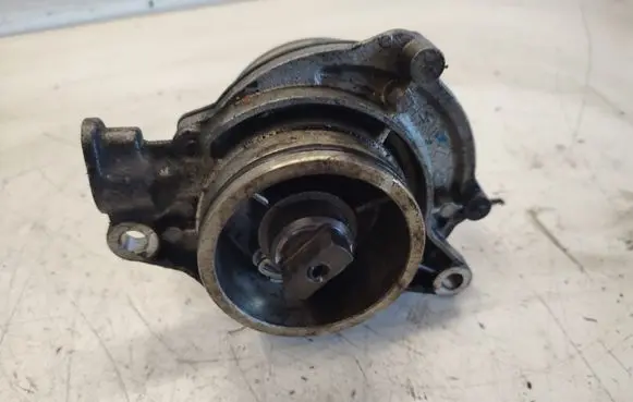 BMW 5 E60 E61 Vacuum pump 1166779123204 07T0930722