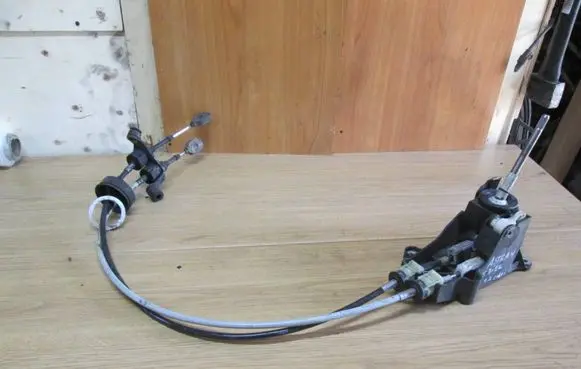 Opel Astra H Gear shifter/selector 55350247 A0405