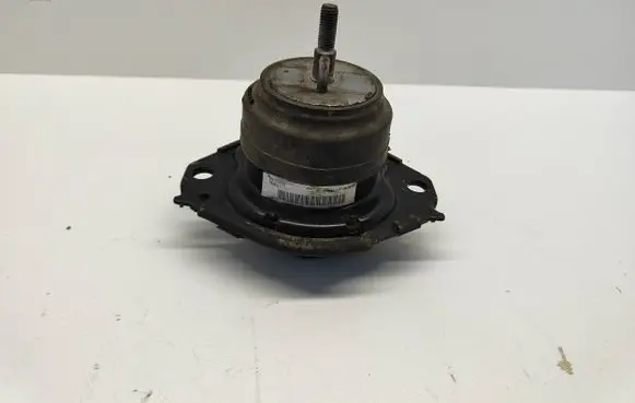 Dodge Challenger Engine mount bracket 68277081AA