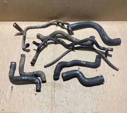 Volkswagen Golf III Engine coolant pipe/hose 1H0121051A