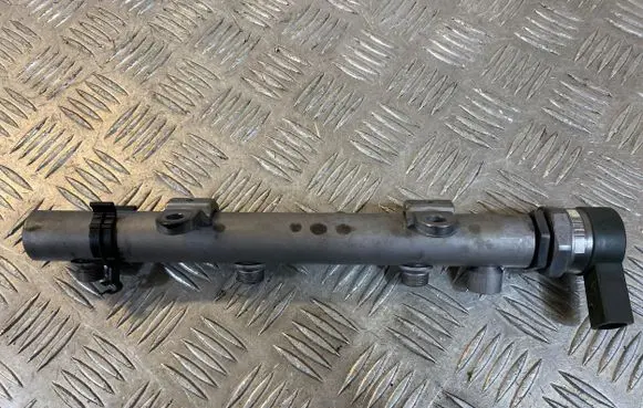 Audi A4 S4 B7 8E 8H Fuel main line pipe 059130090AG 0281002854