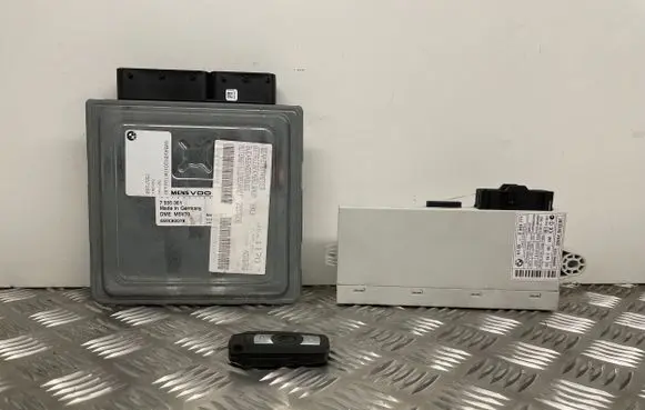 BMW 3 E90 E91 Engine ECU kit and lock set 6943771 7555361