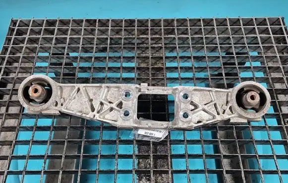 Other engine bay part