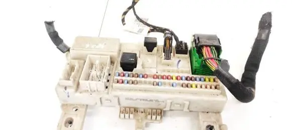 Volvo V50 Fuse box set 30728906 03347606
